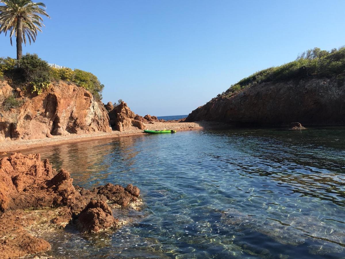 Les Marines d'Agay Studio climatisé Saint-Raphaël Esterno foto